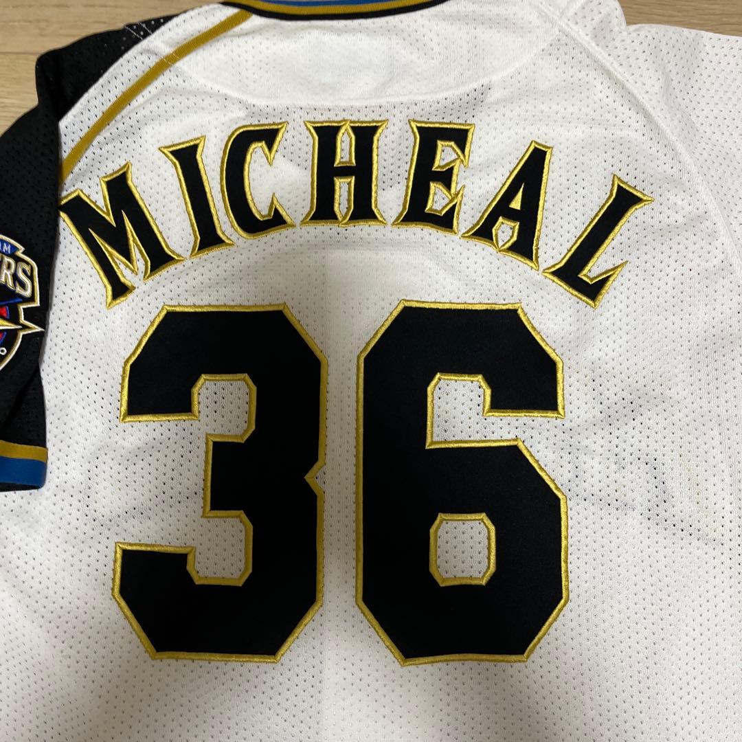 北海道日本ハムファイターズ　マイケル　刺繍ユニフォームホームユニフォーム