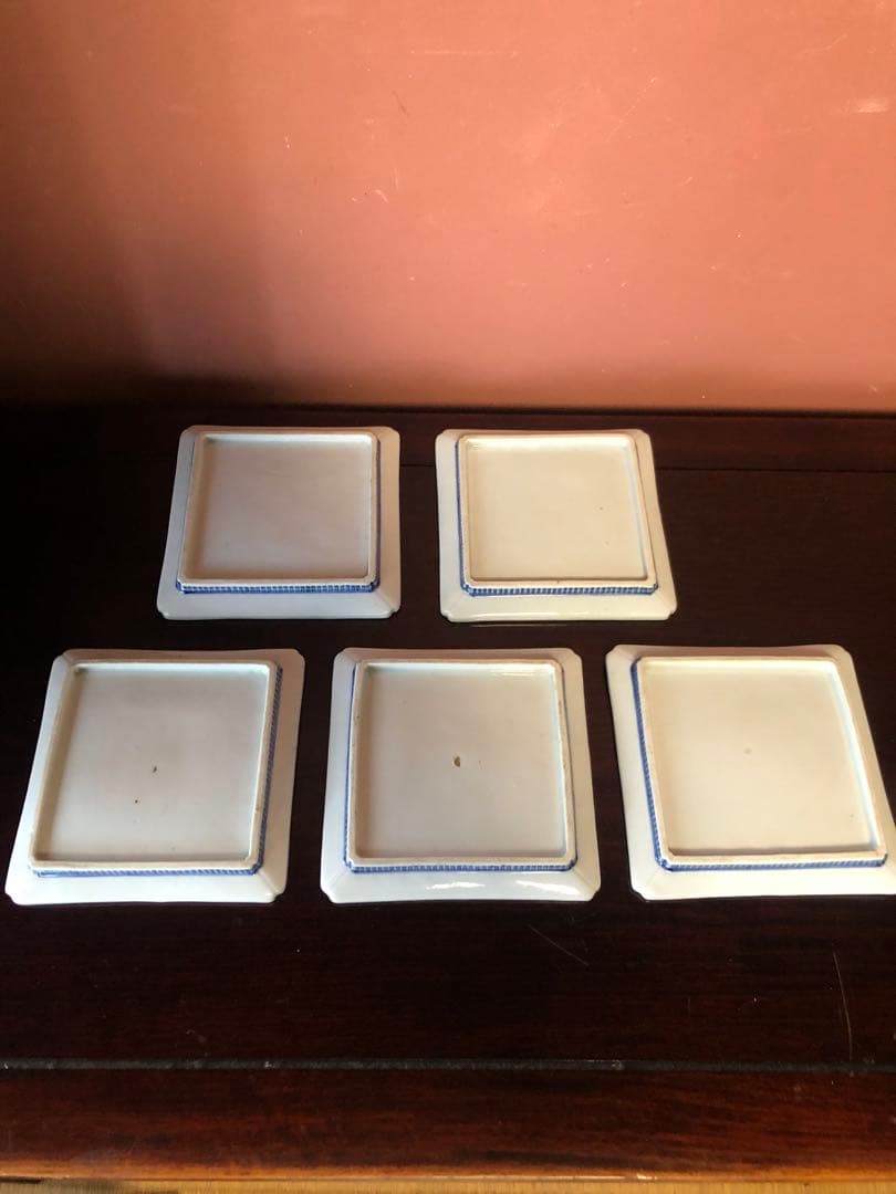 藍九谷もしくは藍鍋島の花鳥文隅入染付角皿5客桐箱入