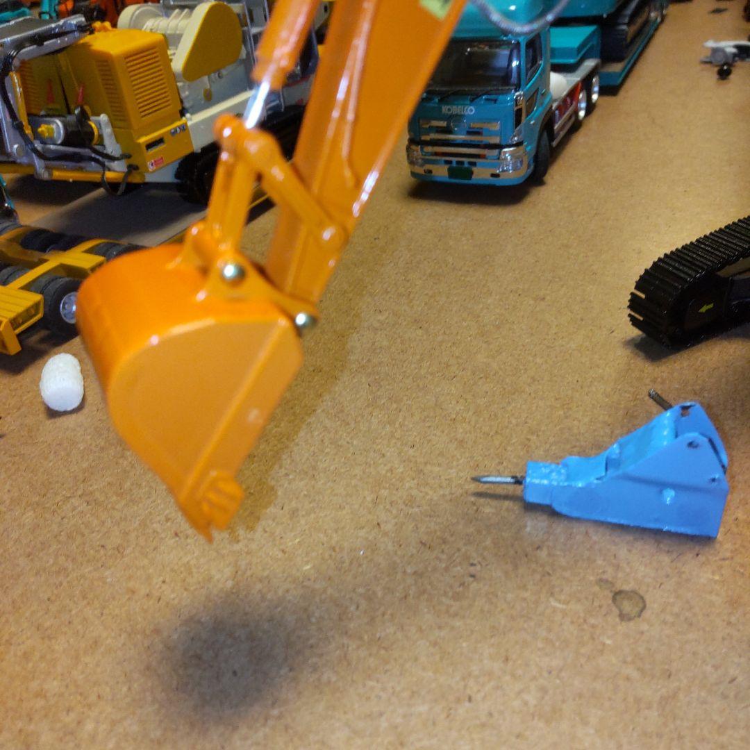 日立建機　ZAXIS 350LC オカダアイヨン　ブレーカーセット　　1/50