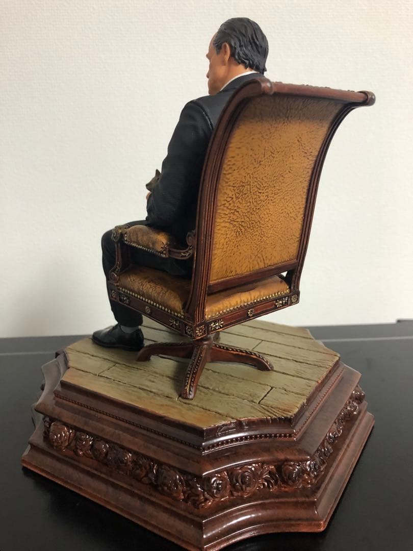 【〜2/8】アイアンスタジオ ゴッドファーザー ドン・コルレオーネ スタチュー