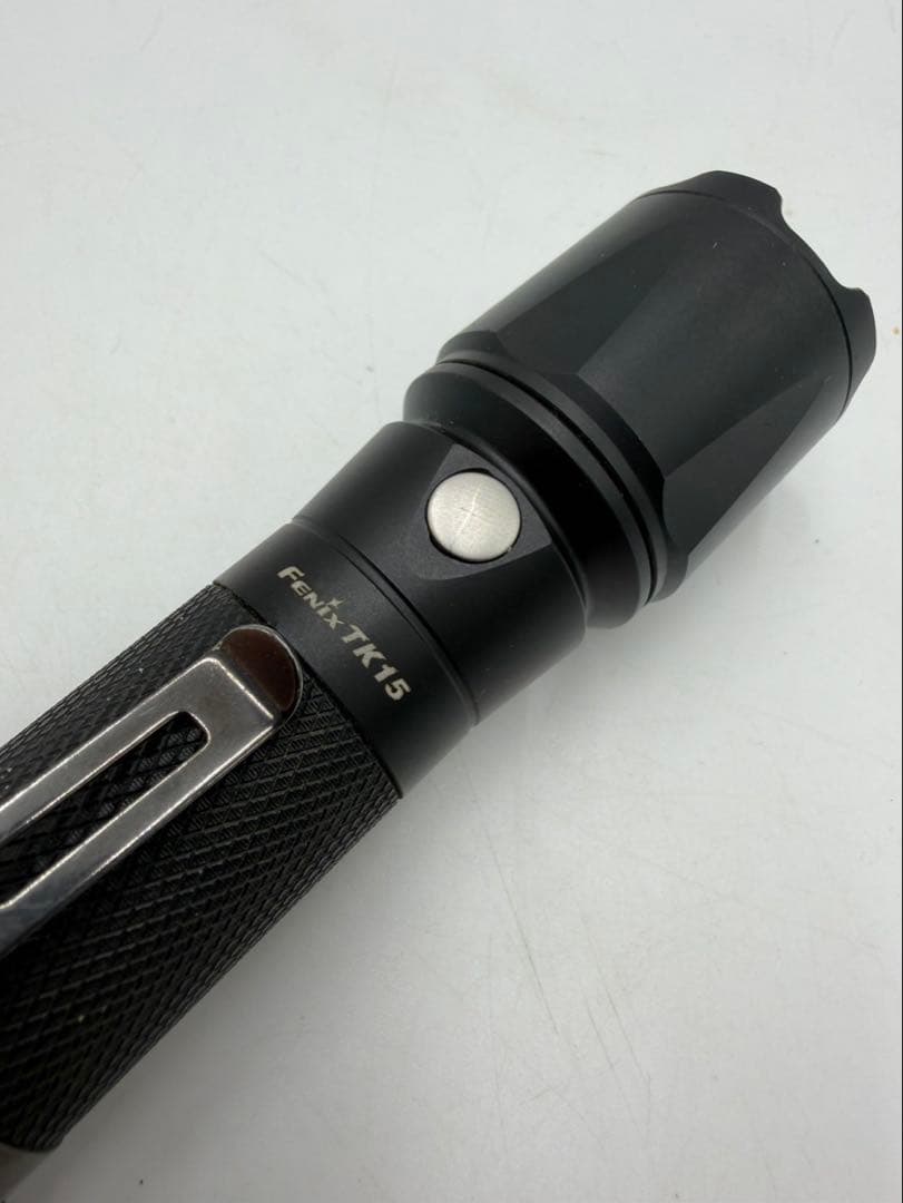 FENIX TK15 ライト