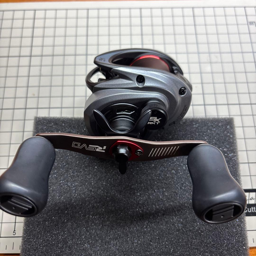 Abu Garcia REVO5SXRKTLP-L レボ5ロケット　左ハンドル