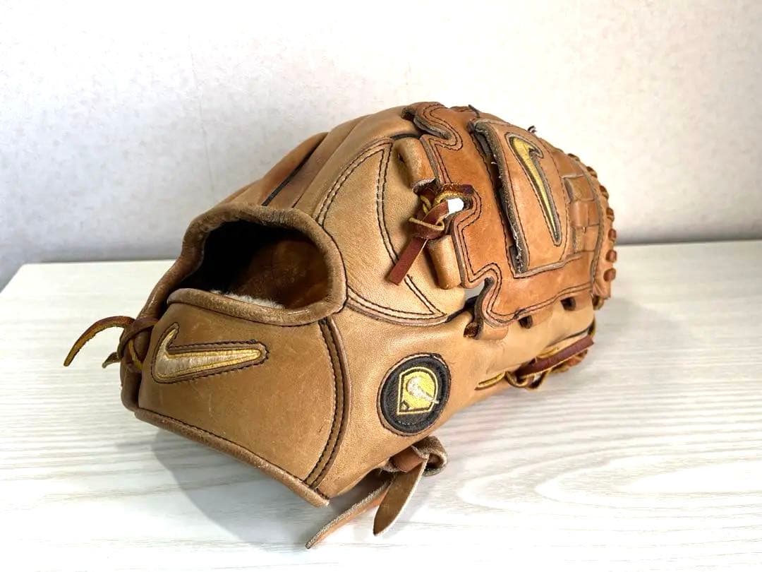 【激レア】NIKE 硬式用 投手/内野手/オールラウンド