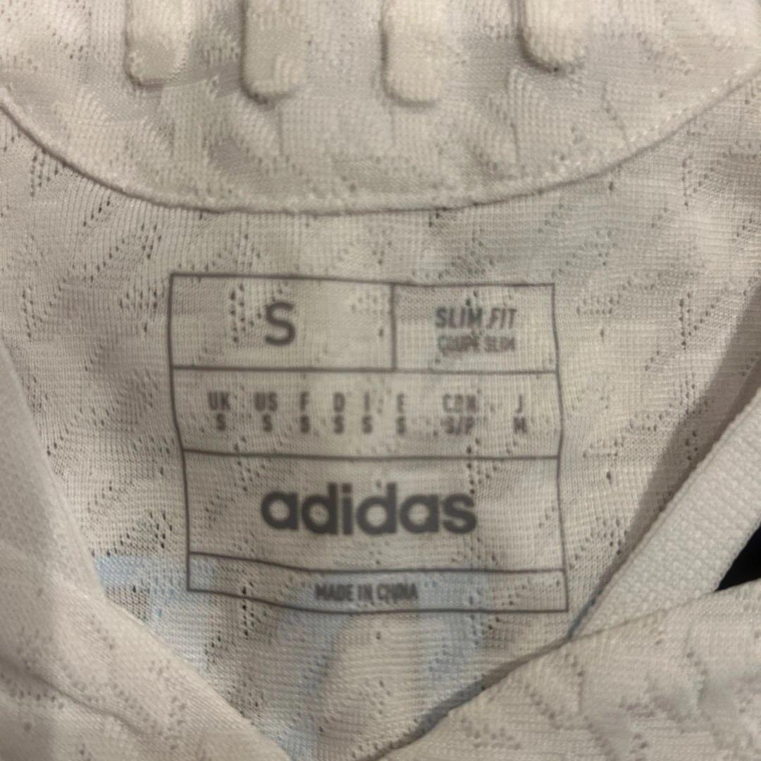 レアルマドリード　モドリッチ　ユニフォーム