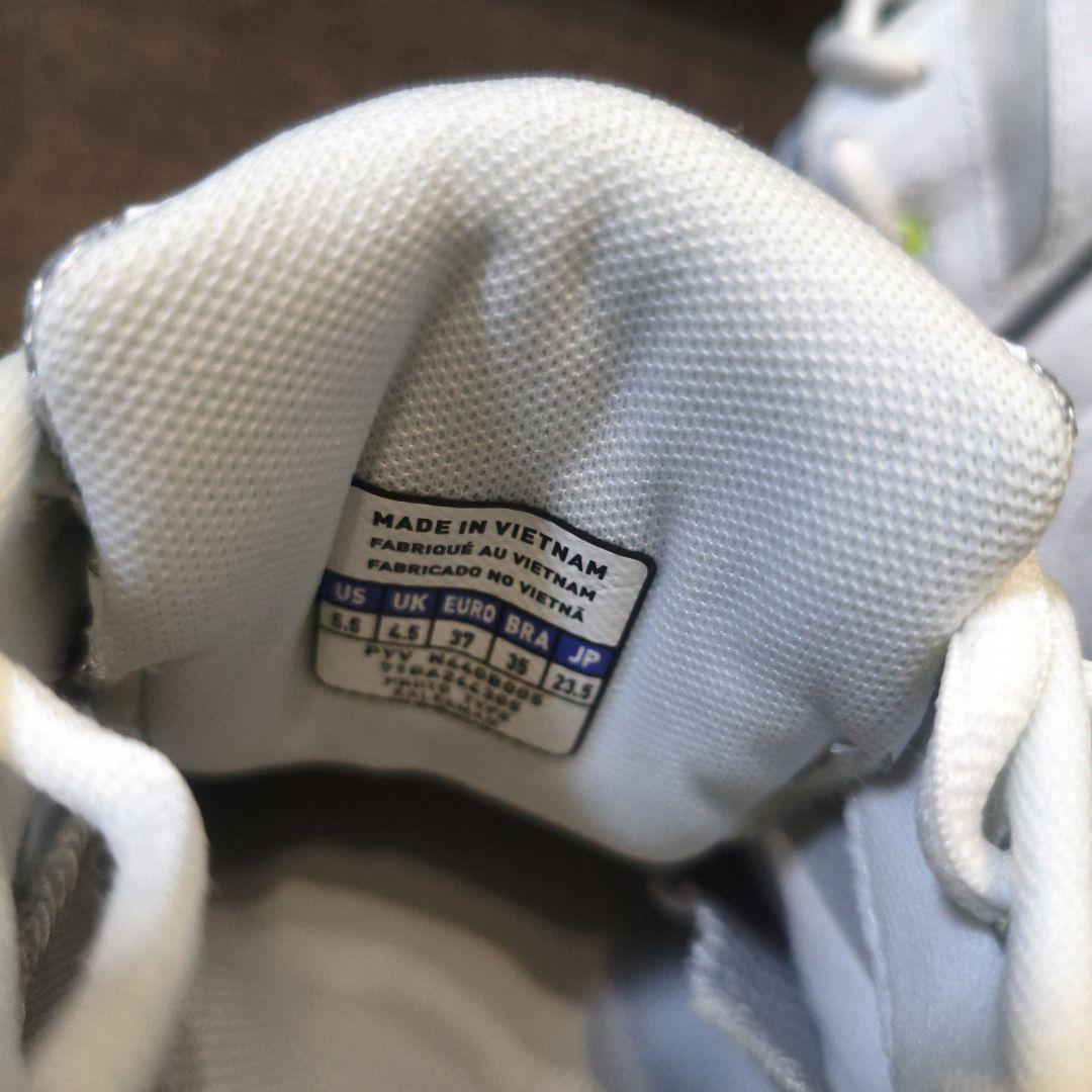 【未使用品】MIZUNO ウェーブクロー3 23.5cm