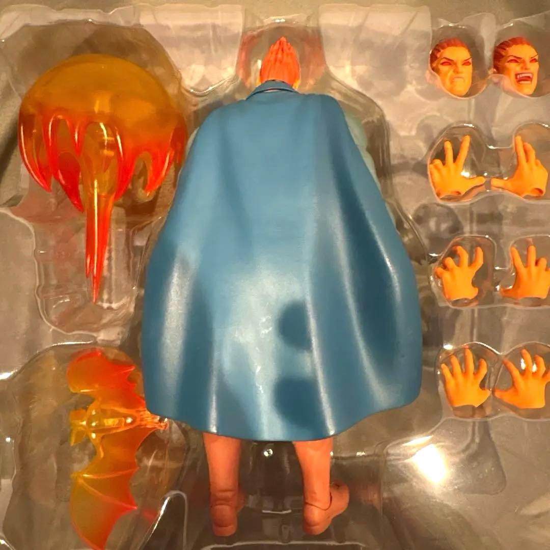 ヴァンパイア デミトリ STORMCOLLECTIBLESフィギュア