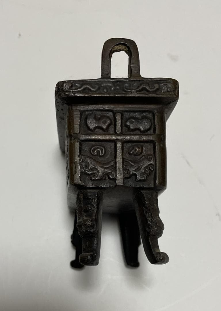 古銅　向獅子香炉　古紋様の彫刻　古美術品　仏具　アンティーク　インテリア・置物