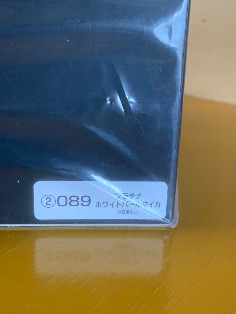 トヨタ プリウス ホワイトマイカ ミニカー