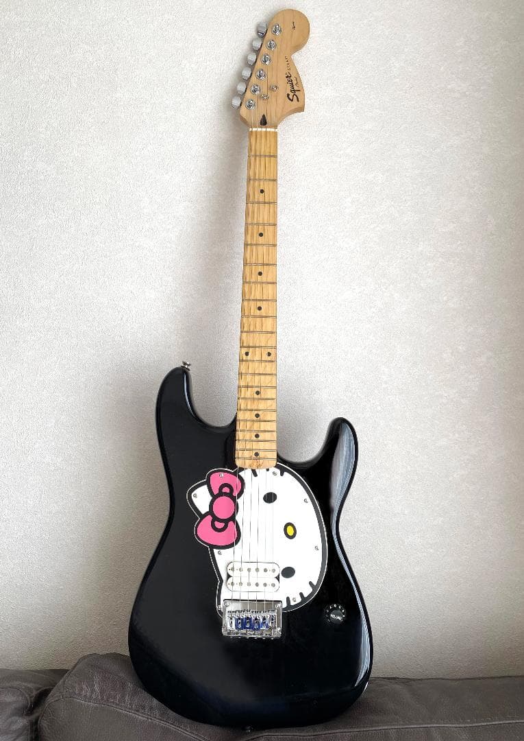 新品 Fender×Hello Kitty Black Stratocaster