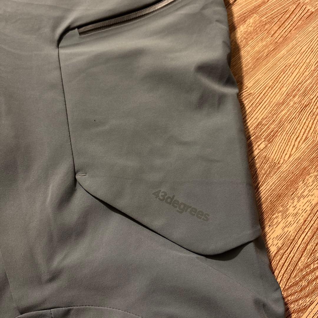 スノーボード　スキー　ウェア　上下セット　レディース