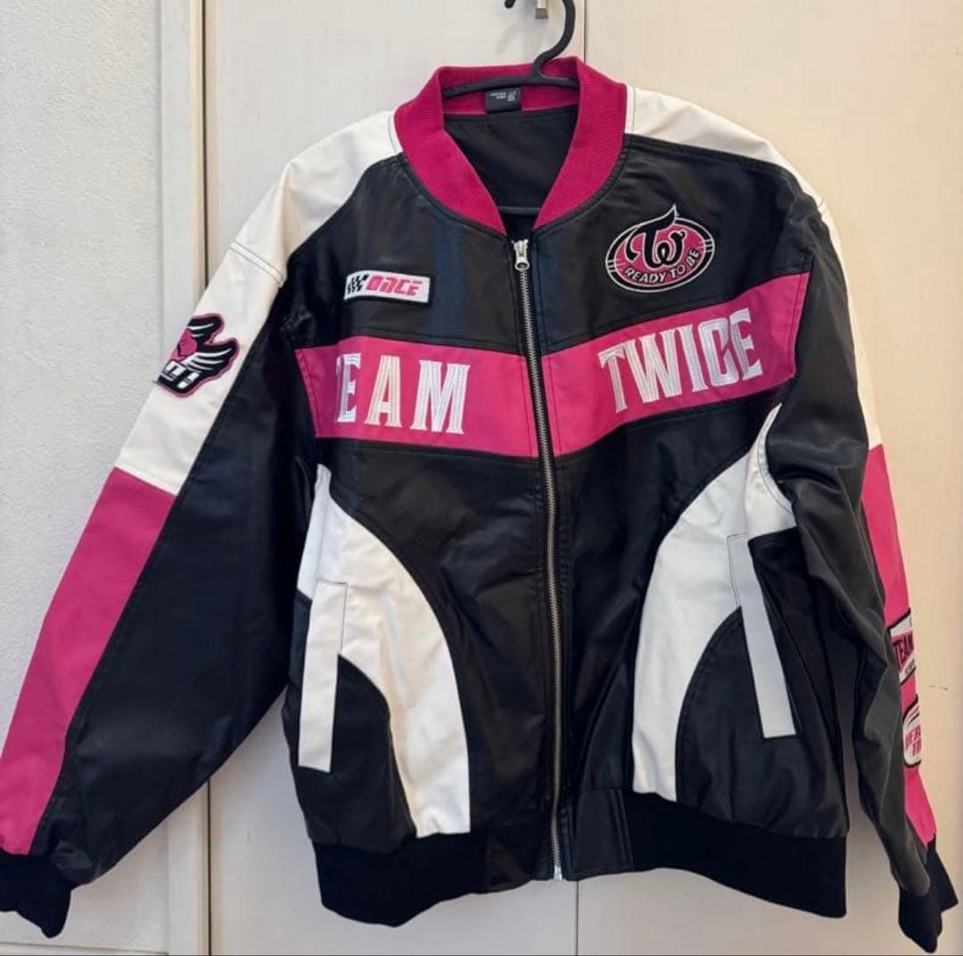 TWICE REDY TO BE 完売　スタジャン