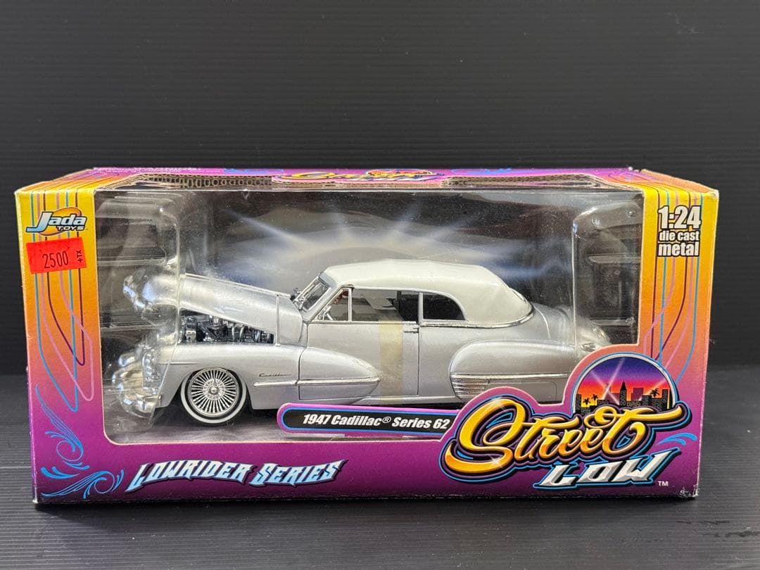 【1947年】キャデラック　ローライダー(新品)【 1/24スケール】JADA