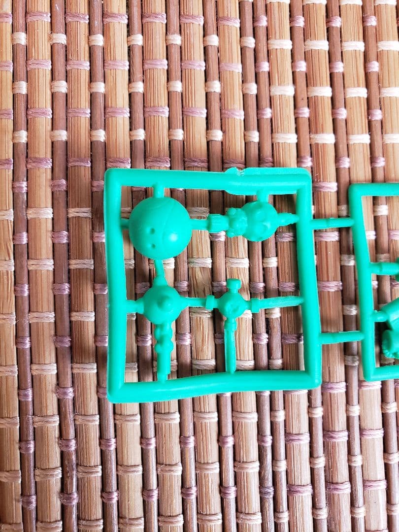 ガン消しマーク12限定武器セット未切り　緑　ガンダム　消しゴム　キャラクター