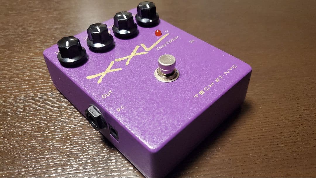 ベース TECH21 XXL BASS EDITION