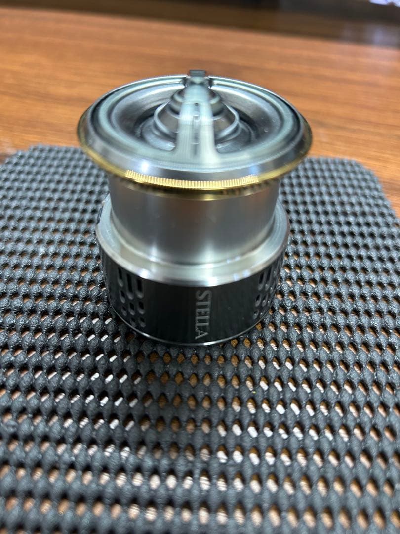 SHIMANO 18 STELLA 3000MHG スピニングリール