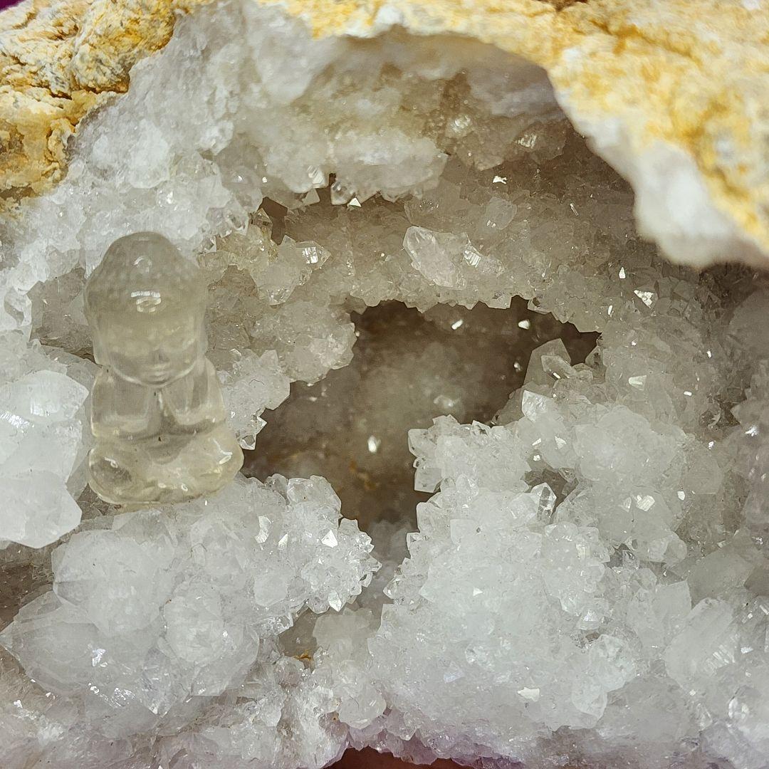 水晶ジオード ミニ大仏様付 ライト付