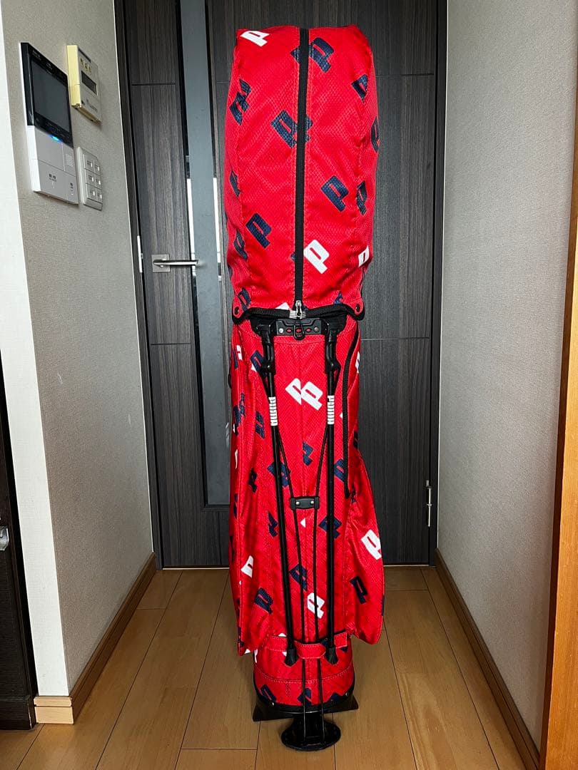 美品PUMAプーマ　スタンド式キャディバッグ 軽量2.8kg Pグラフィック