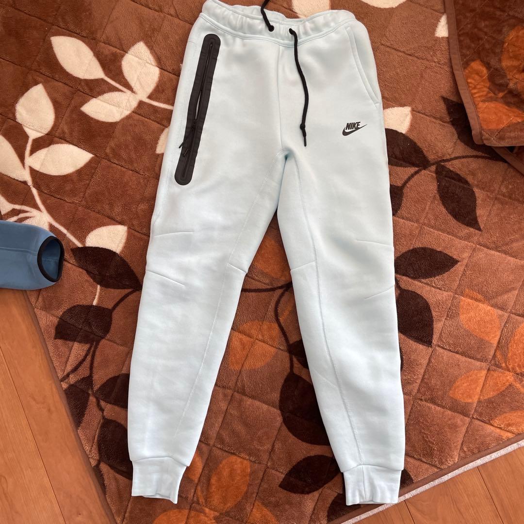 テックフリース　NIKE 上下　セットアップ　XS 海外限定