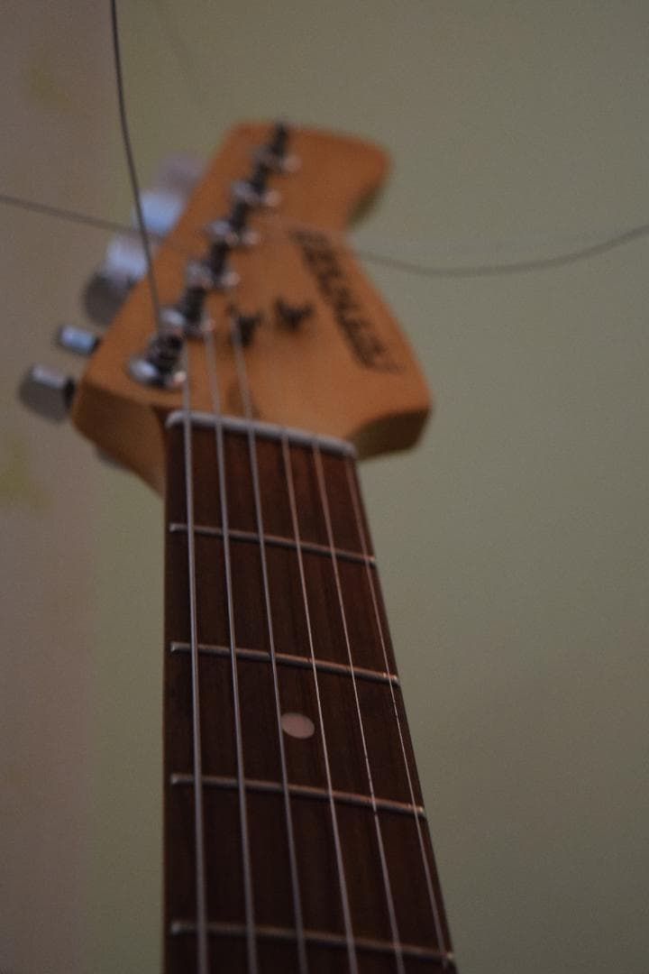 FERNANDES ストラトタイプ 初心者の方にオススメです