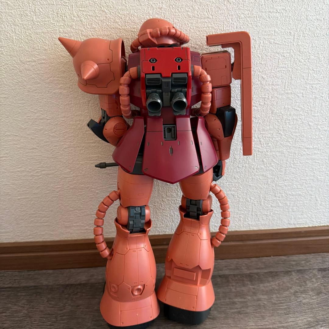 ガンプラ ガンダム、シャア専用ザクメガサイズモデルセット　ジャンク完成品