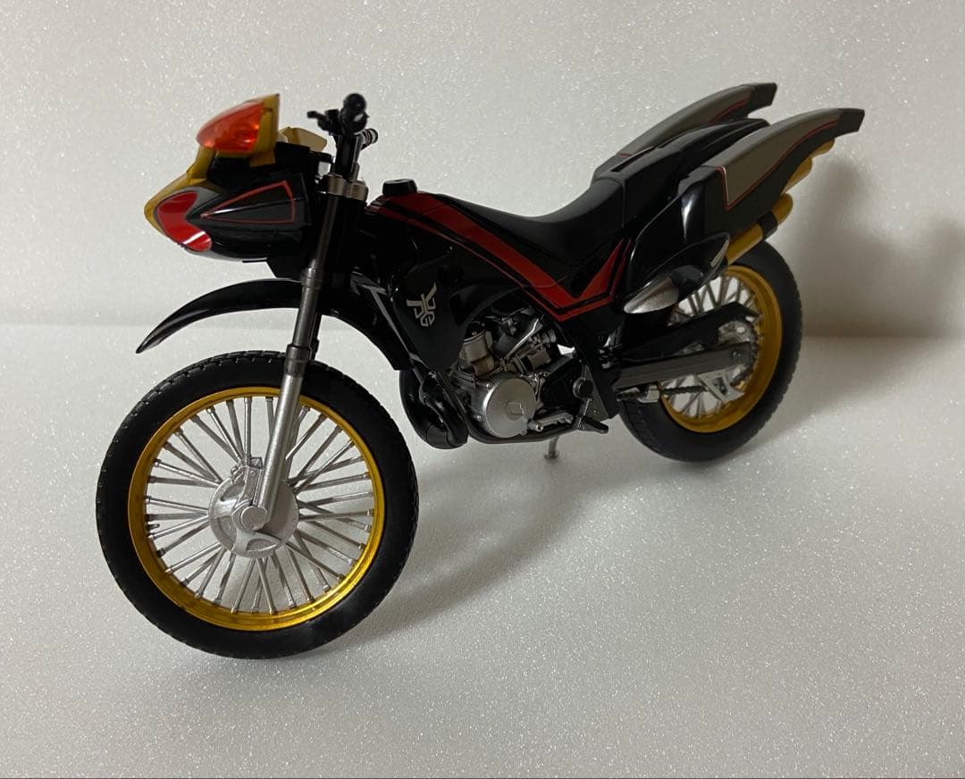 フィギュアーツ クウガ アメイジングマイティ ビートチェイサー2000 発光頭部