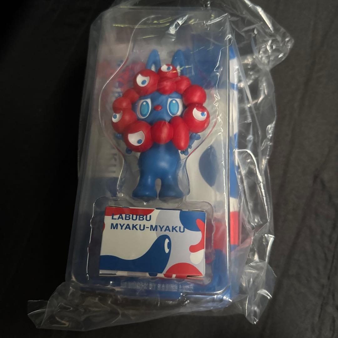 ラブブ　ミャクミャク