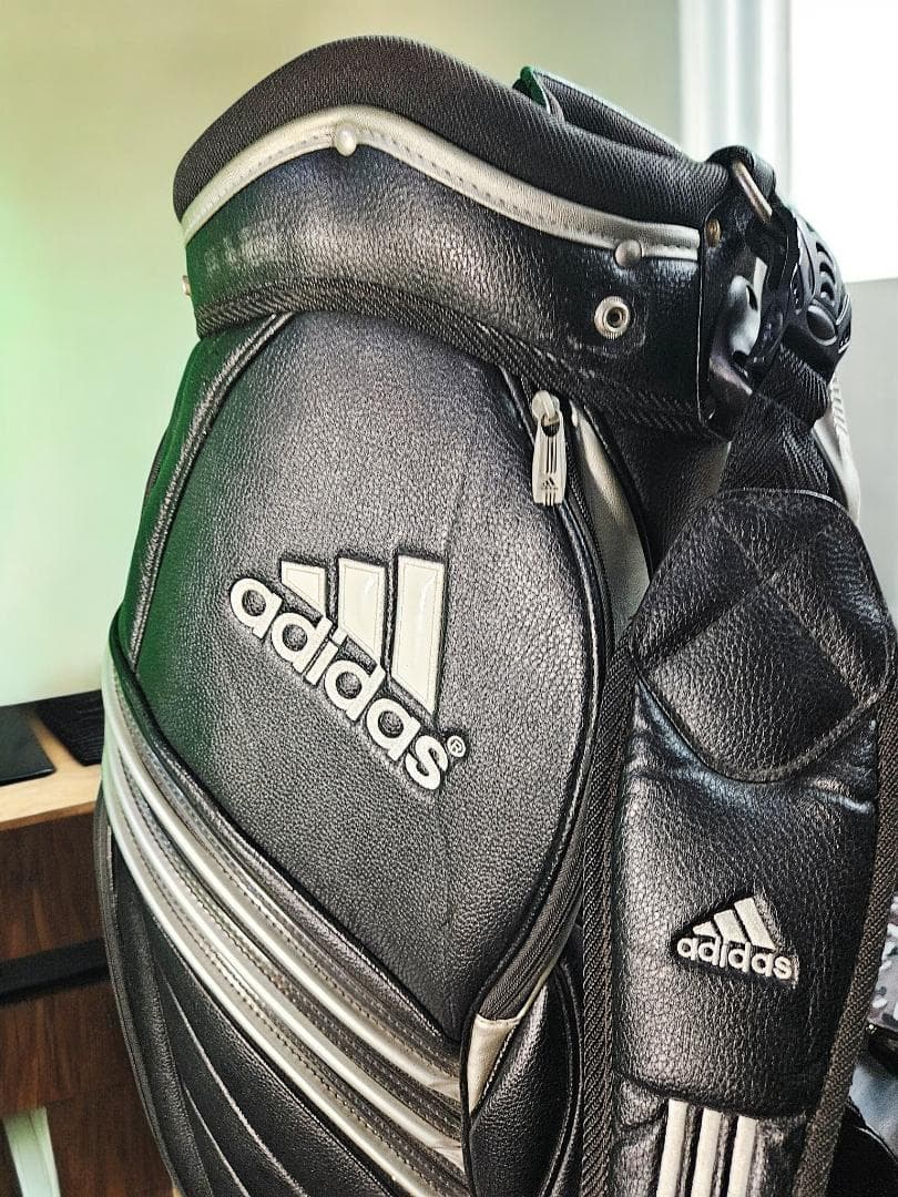 送料無料/美品　adidas ブラック キャディバッグ ストライプデザイン