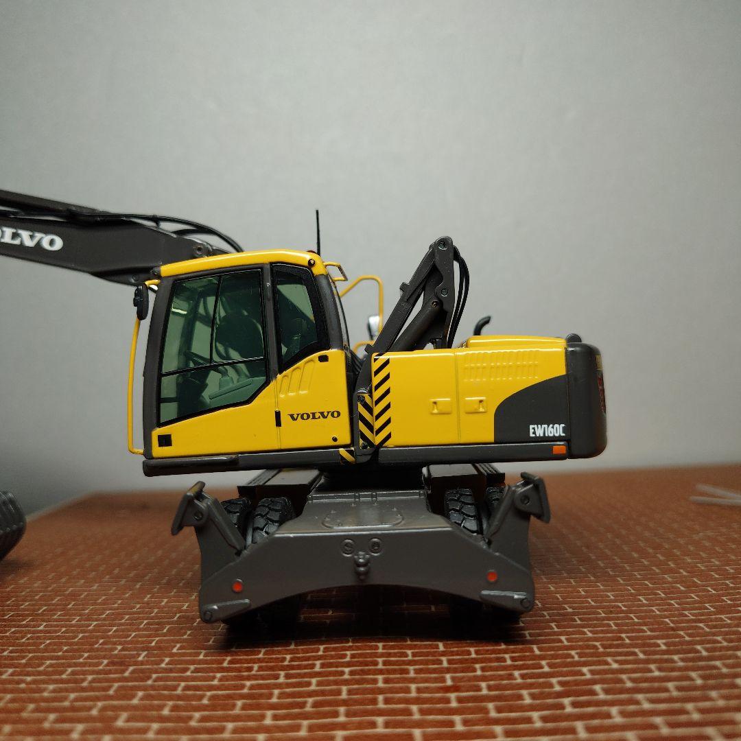 VOLVO EW180C ホイール式グラップル ボルボ NZG 1/50