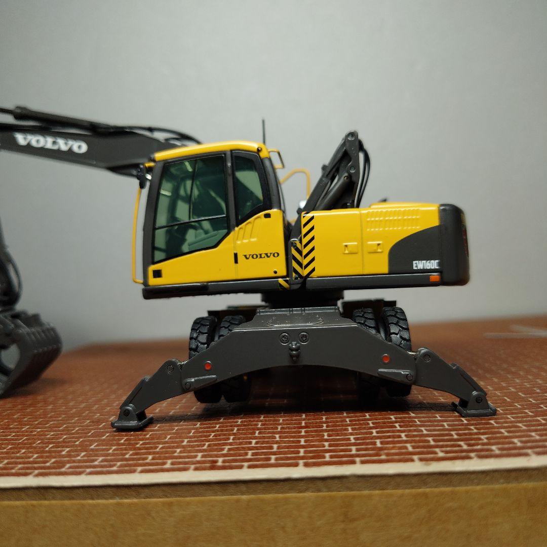 VOLVO EW180C ホイール式グラップル ボルボ NZG 1/50