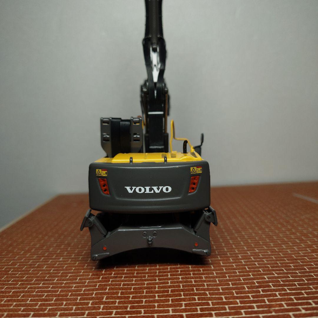 VOLVO EW180C ホイール式グラップル ボルボ NZG 1/50