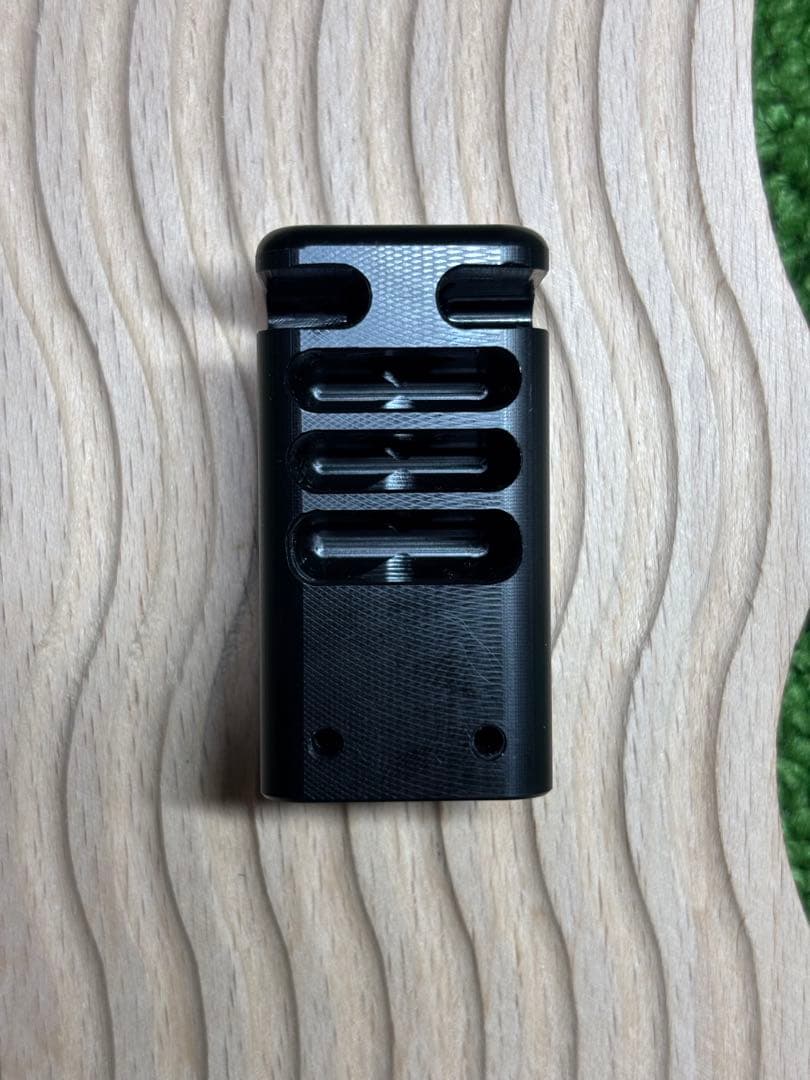 廃盤品　フリーダムアート 東京マルイグロック17/22用アキュコンプA G17