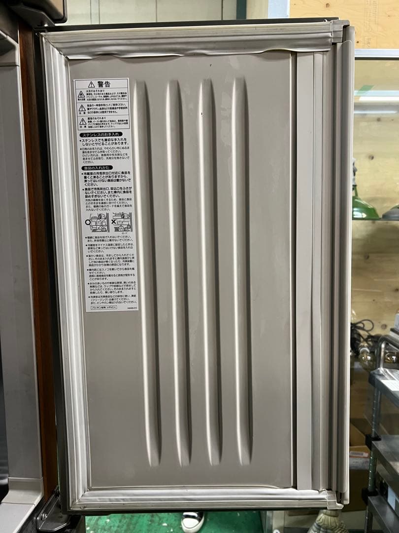2010年 ホシザキ縦型冷蔵庫 3相200V 900x800x1910