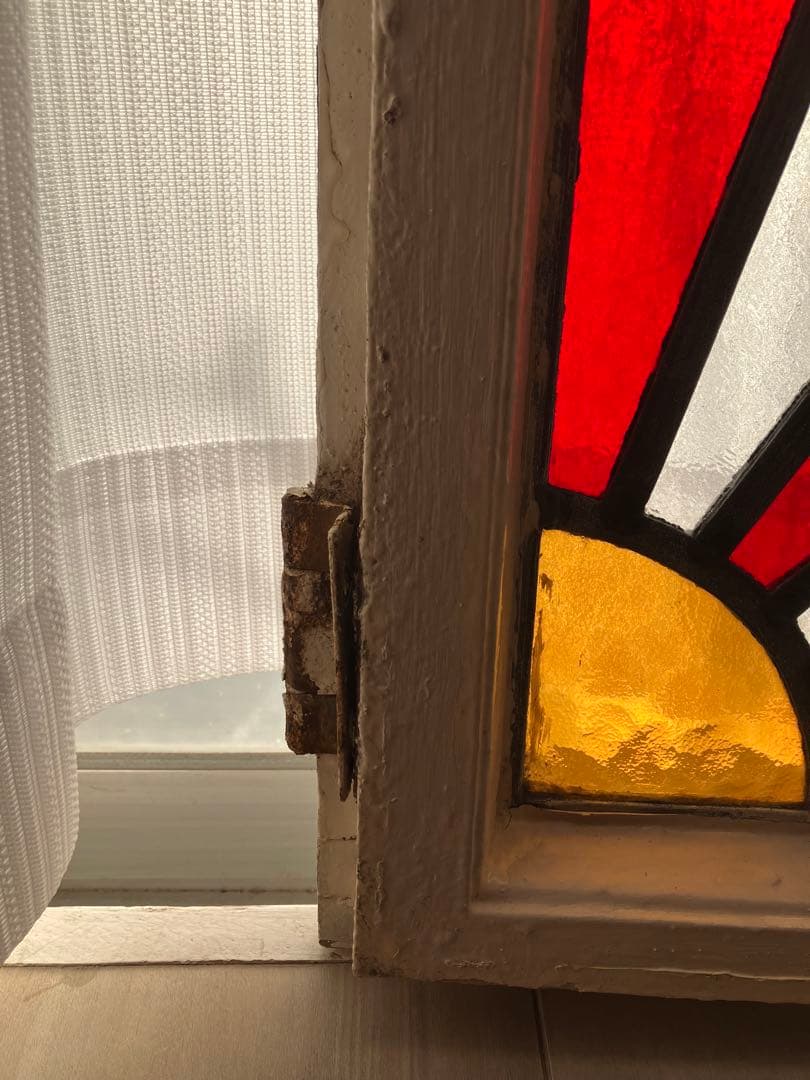 英国製アンティーク・ステンドグラス ― 木製窓枠付き ―