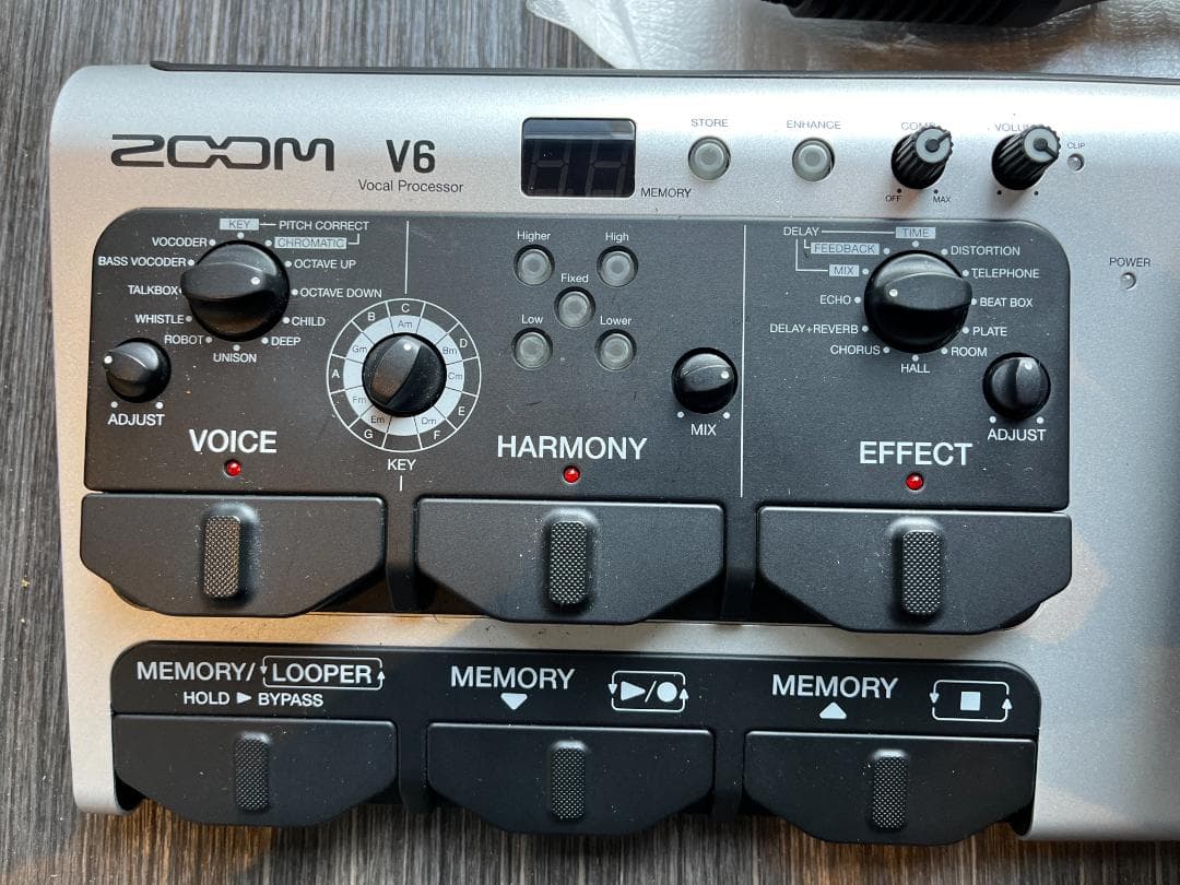 ボーカルエフェクター　ZOOM V6 Vocal Processor