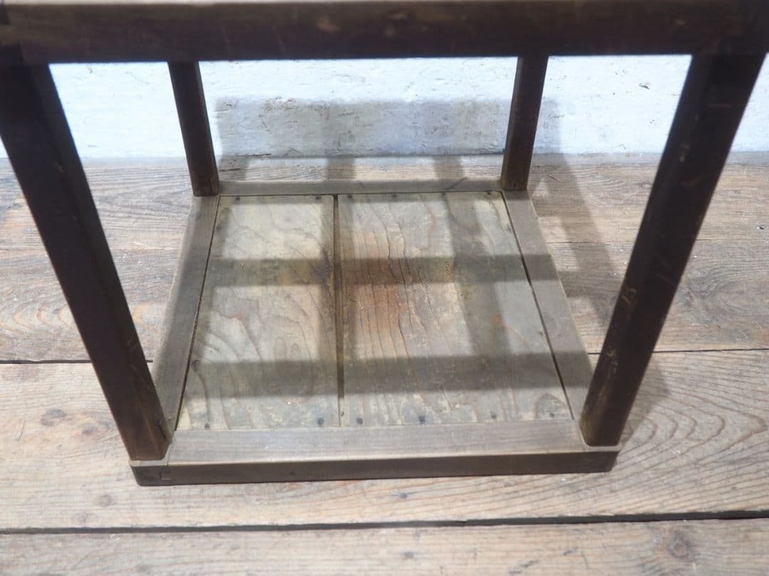 1334 レトロな櫓炬燵　櫓こたつ　テーブル　オブジェ　古家具　シェード　照明