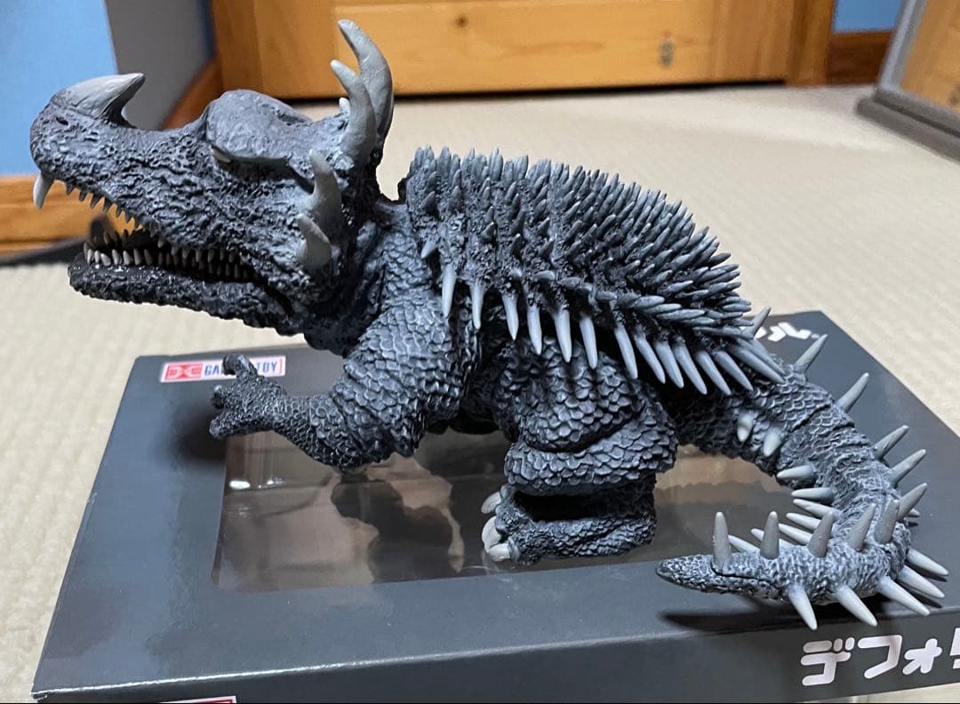 デフォリアル　アンギラス　1955