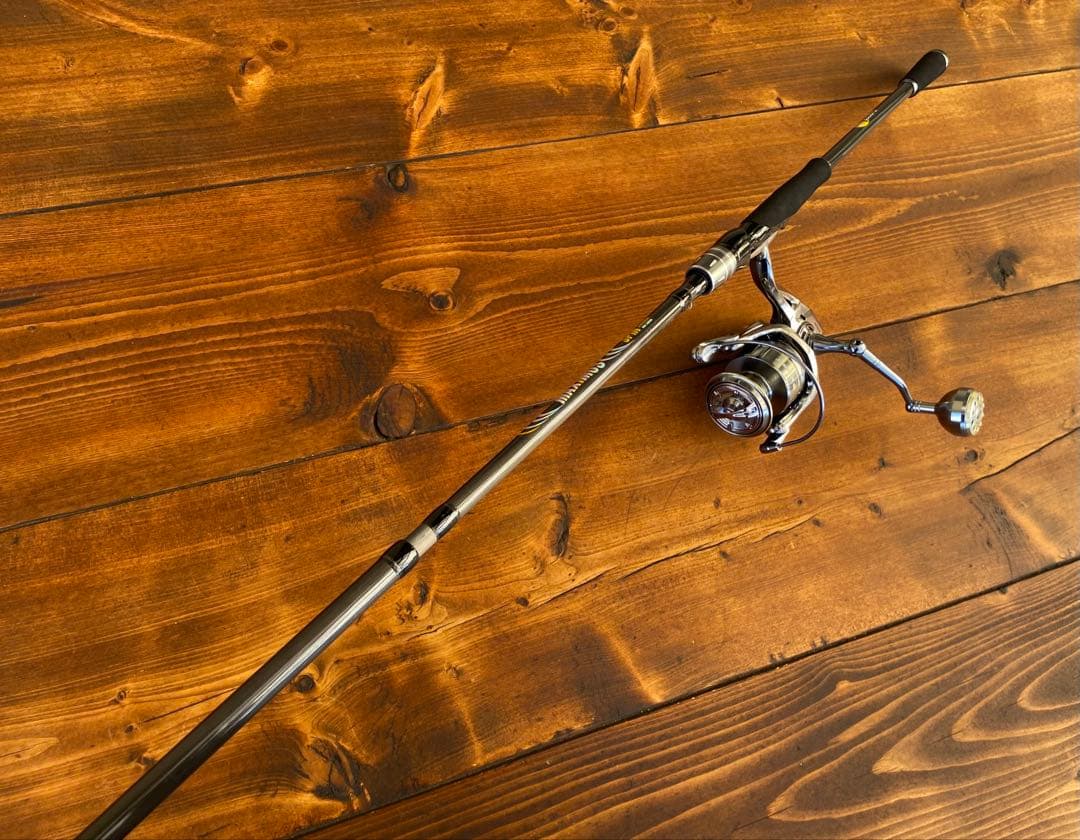 ショアジギングセット　スピニングロッド　300MH 4セクション　カーボンロッド