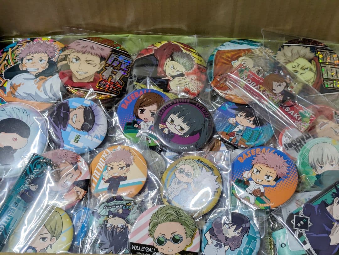 大量！呪術廻戦グッズ大量160点まとめ売り 缶バッジ他