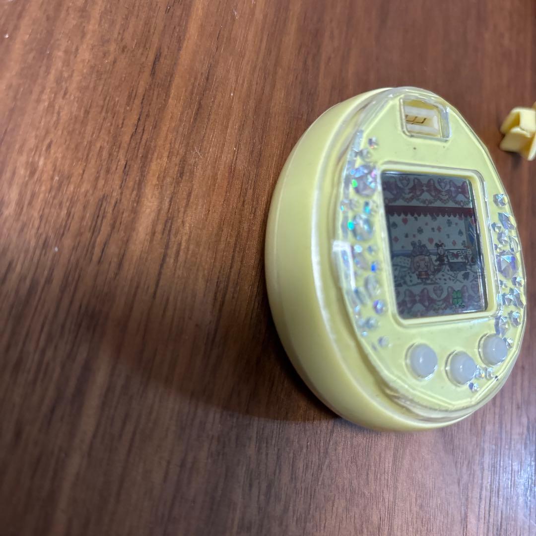 たまごっち ピース 本体 イエロー