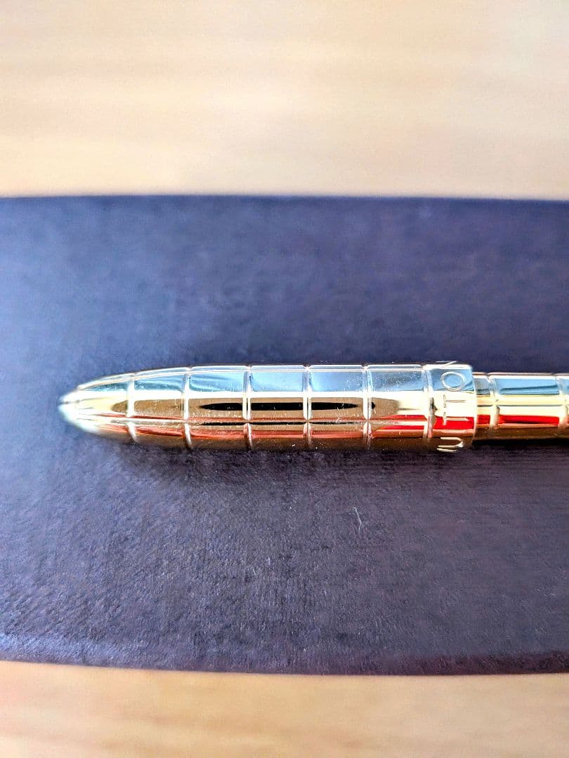 お値下げ致します。美品！専用箱付き LOUIS VUITTON