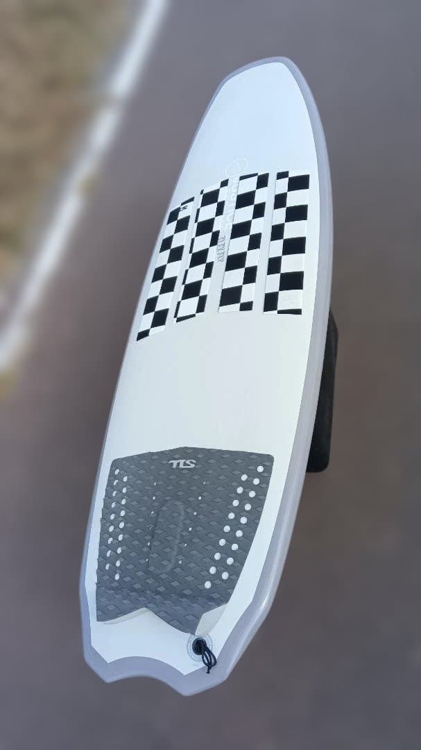 Justiceジャスティスサーフボードflex fly バラクーダプライム5’5