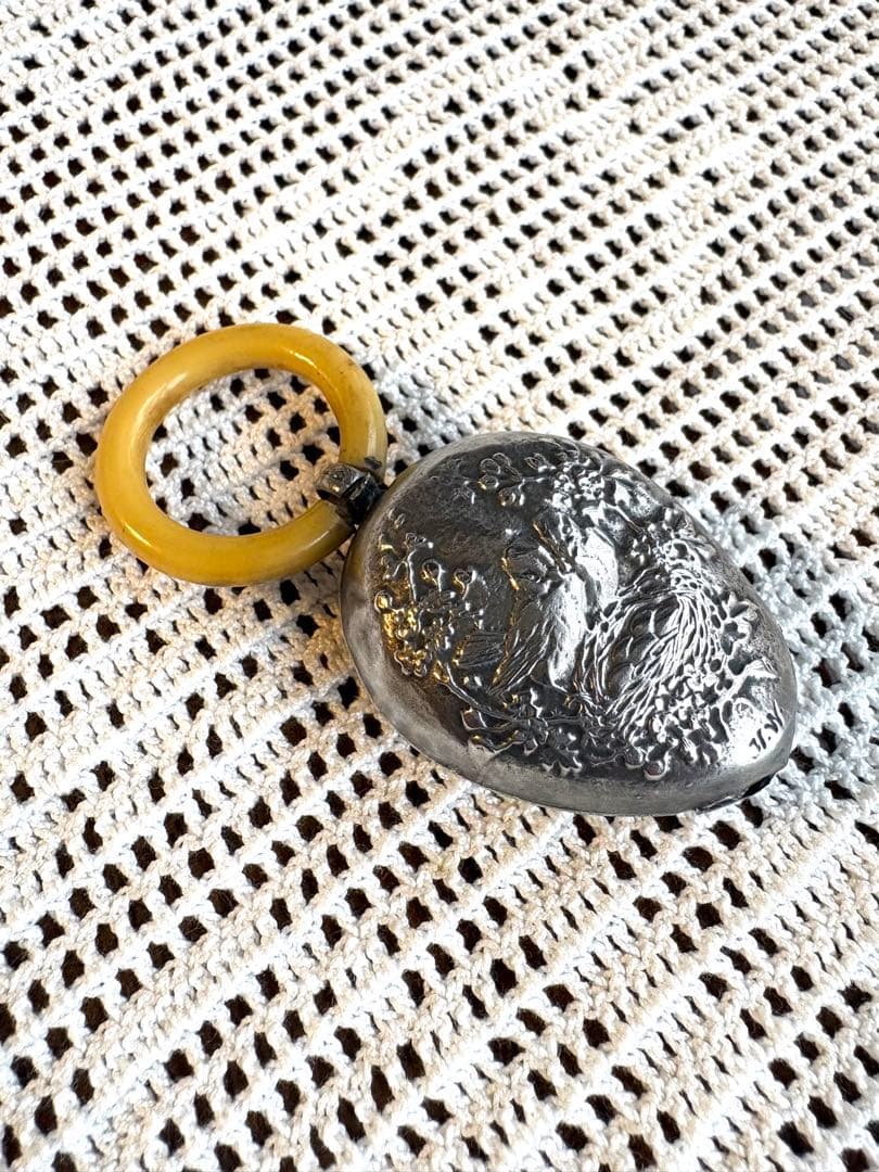 ♡レア　ベルギーアンティーク　可愛い小鳥の巣　ベビーラトル　ガラガラ　シルバー