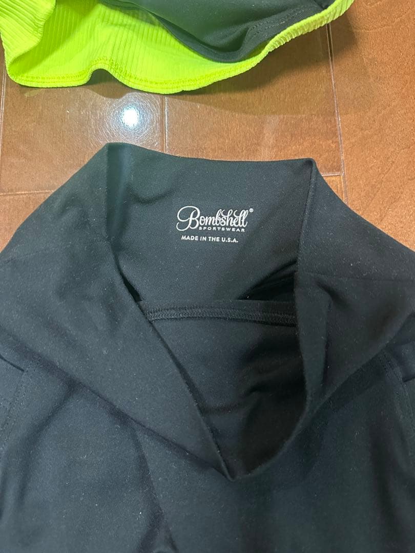 ボムシェル bombshell　sportswear