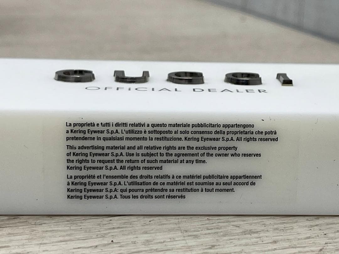 新品 グッチ ロゴプレート ディスプレイ 店舗用 イタリア製 GUCCI