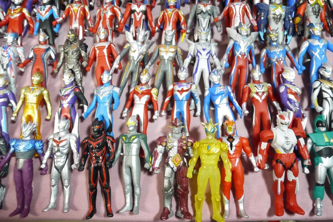 ウルトラヒーローシリーズ500　ウルトラマン　ソフビ　145体