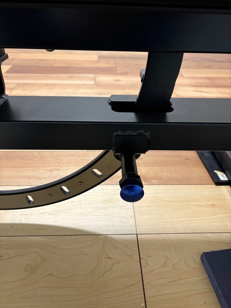 アジャスタブルベンチ