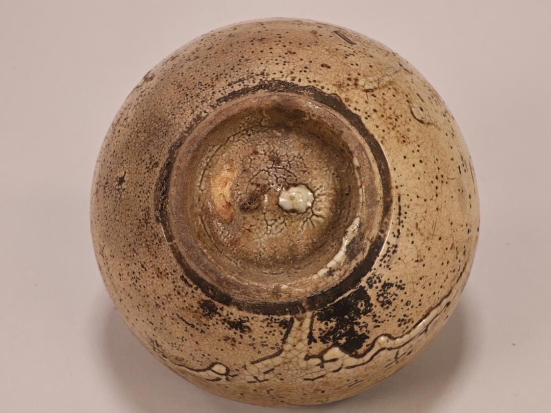 BK403　朝鮮美術　李朝　染付　壷　 高さ約13㎝　白磁　古美術 古道具 時代