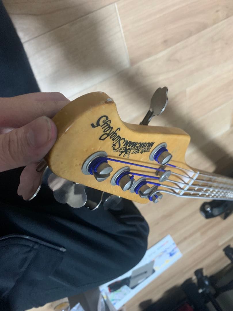 ベース MUSICMAN Stingray5 Black Maple FB