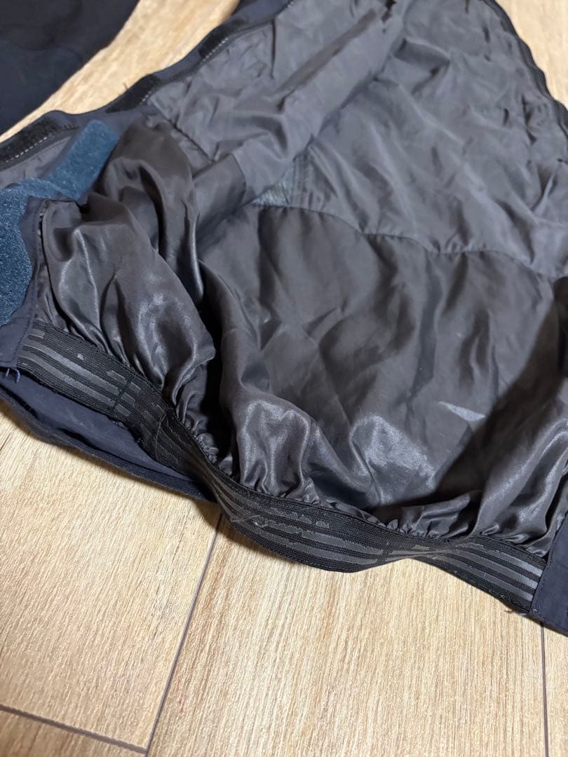 モンベルサイドオープンゴアテックスパンツL/Sサイズ スキースノボ冬季登山用