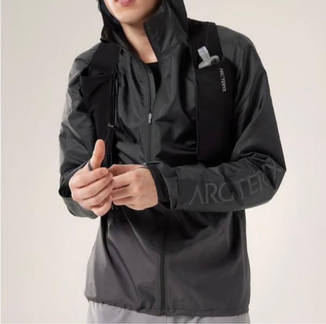 新品★　即完売　 アークテリクス　ノーバンウインドシェルフーディ